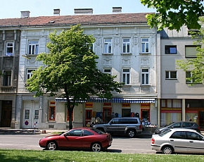 apt-kastner-house-opposite-2