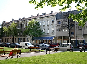 apt-kastner-house-opposite